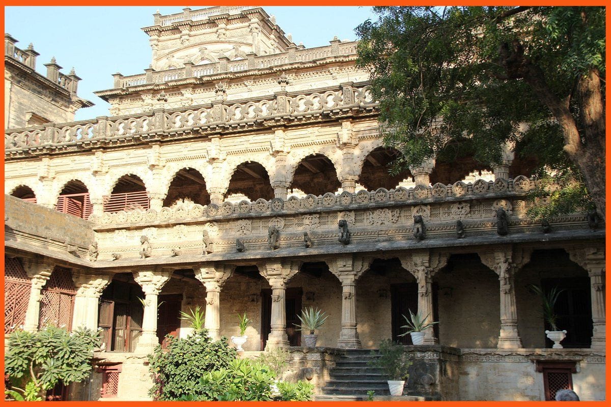Naulakha Palace